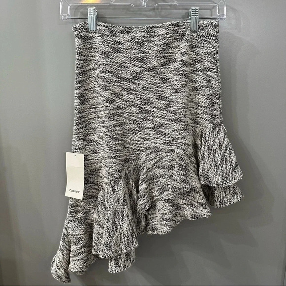 NWT Zara Asymmetrical Marled Tweed Boucle Ruffle Skirt Size XS - Picture 7 of 7